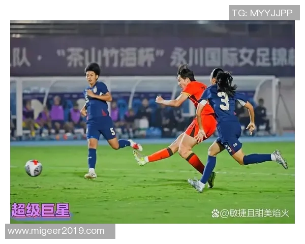 足球巨星惊现校园 学生们意外迎接惊喜挑战赛